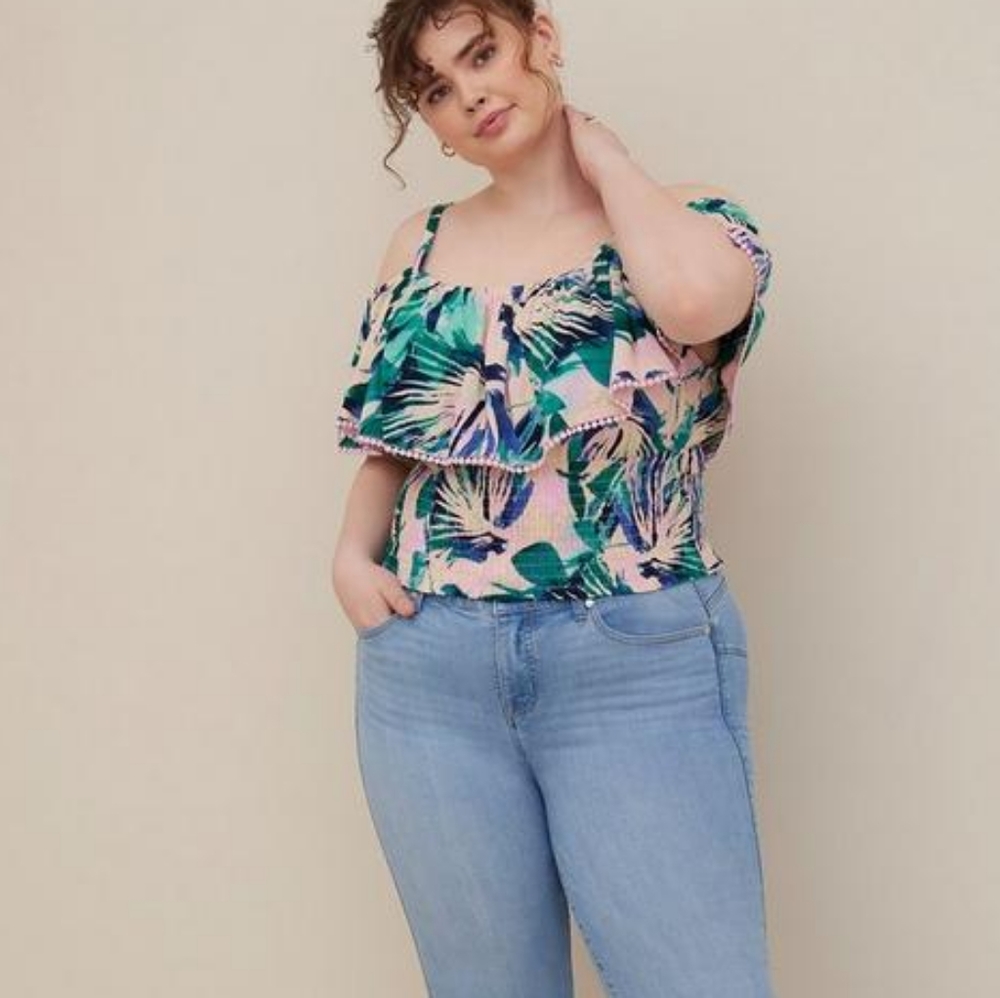 Torrid Crinkle Gauze Cold Shoulder Tropical Ruffle Top - Picture 3 of 10
